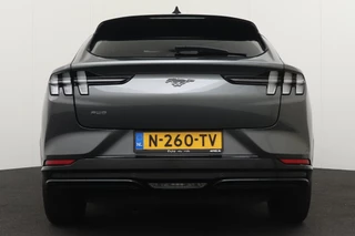 Ford Mustang Mach-E – thumbnail 3