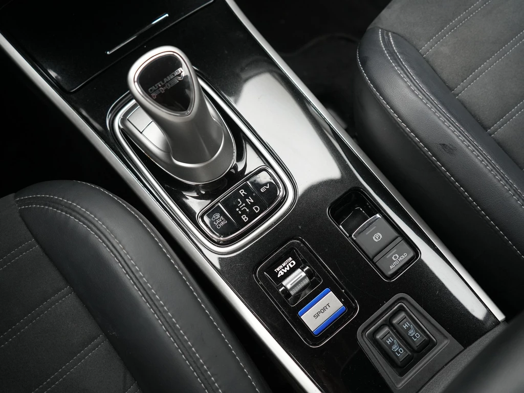 Mitsubishi Outlander – foto 27