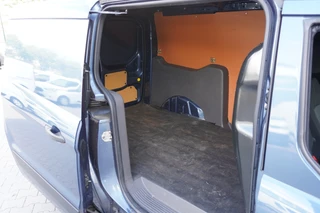 Ford Transit Connect – thumbnail 10