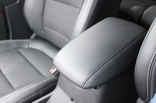 Ford Kuga – thumbnail 28