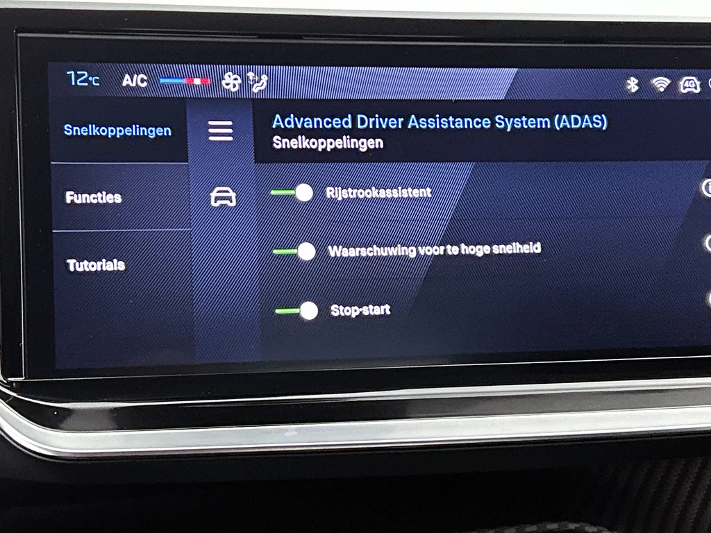 Peugeot 208 – foto 12