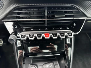 Peugeot 208 – thumbnail 30