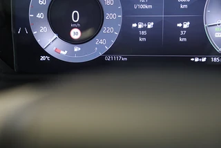 Land Rover Range Rover Velar – thumbnail 49