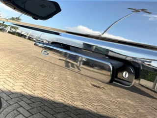 Land Rover Range Rover Velar – thumbnail 15