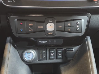 Nissan Leaf – thumbnail 32