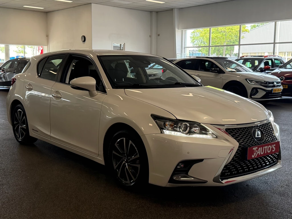 Lexus CT – foto 7