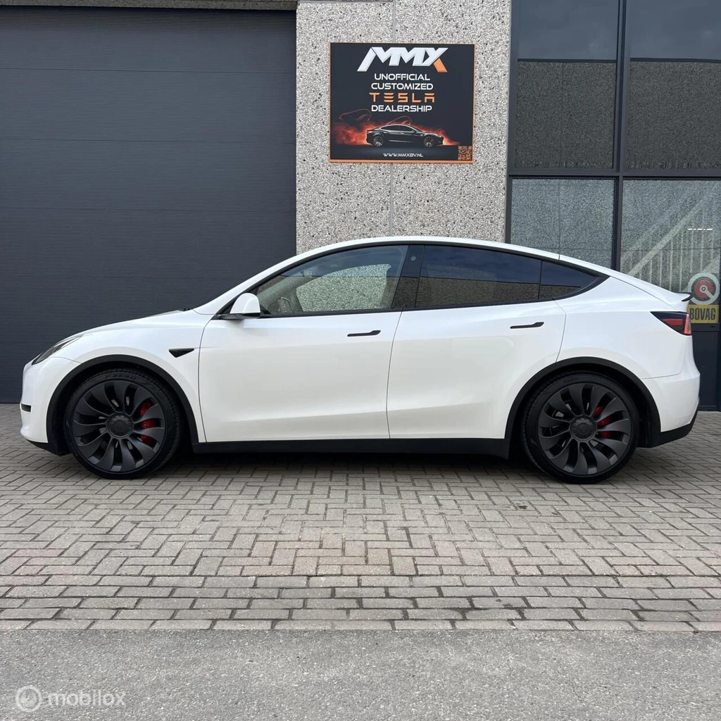 Tesla Model Y – foto 2