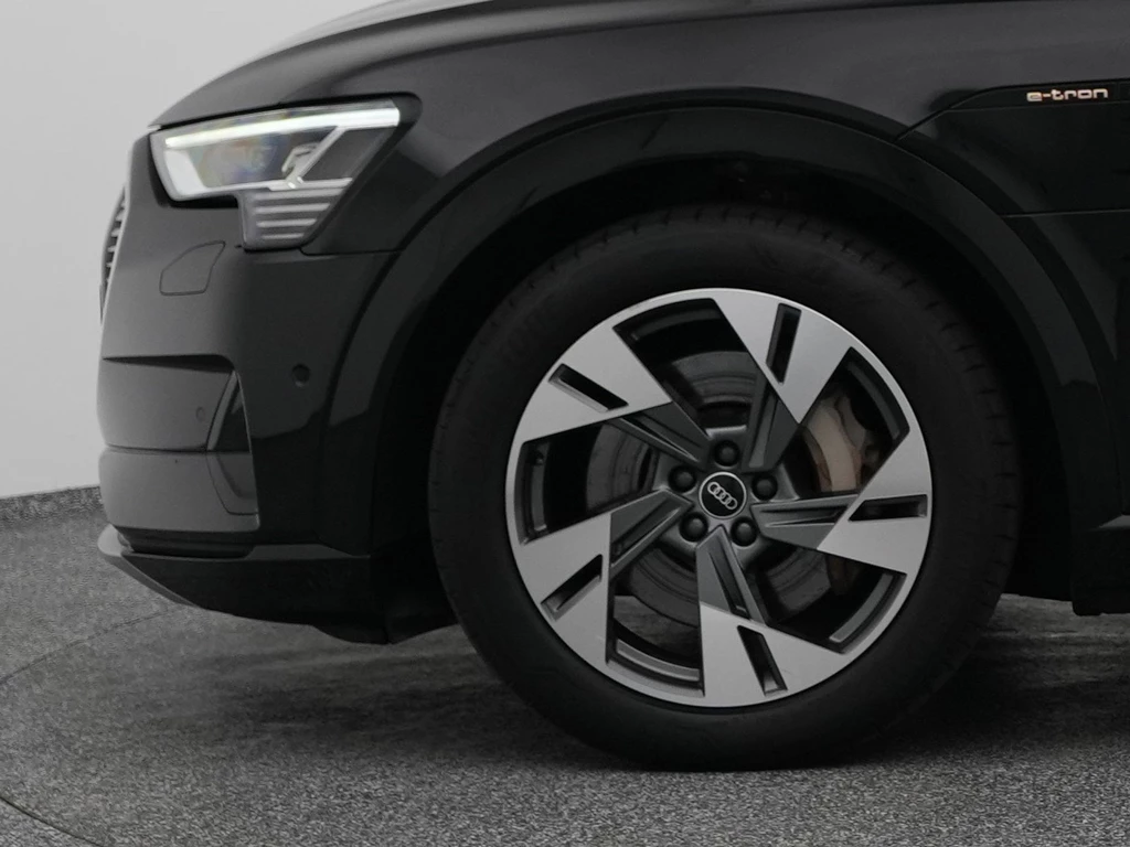 Audi e-tron – foto 32