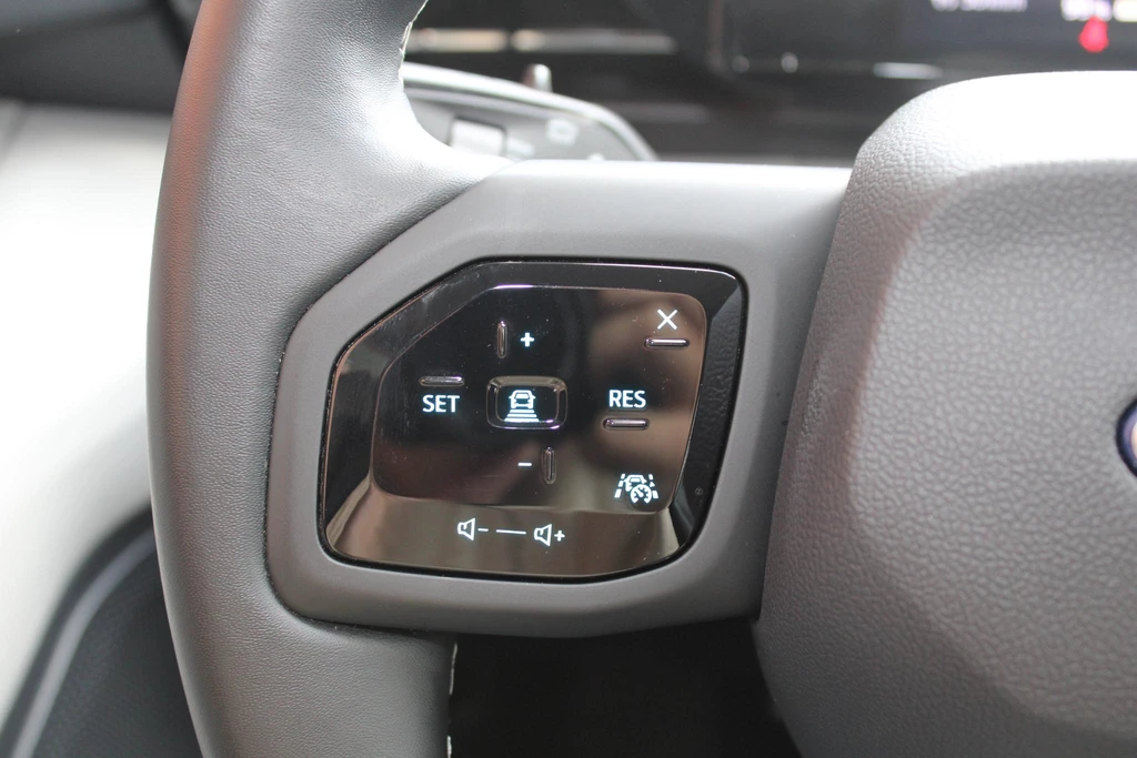 Ford Explorer – foto 12