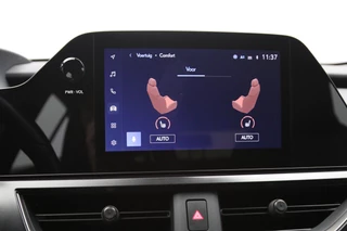 Lexus UX – thumbnail 27