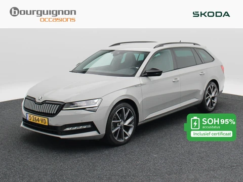 Škoda Superb Combi 1.4 TSi 218 Pk iV Sportline Business | Trekhaak | Stoelverwarming | CarPlay | Camera | Cruise Control | Navigatie | Full LED | 19 Inch | 91.754 Km !!
