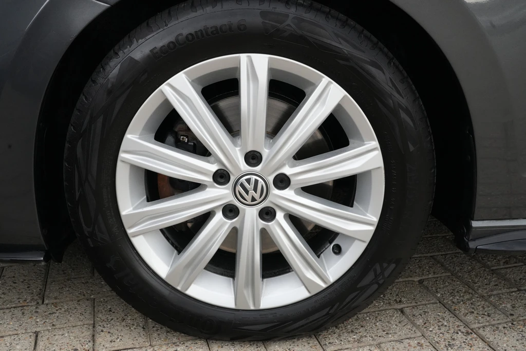 Volkswagen Touran – foto 8