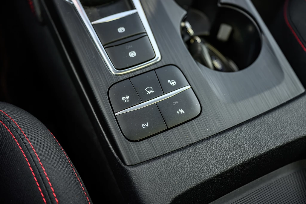 Ford Kuga – foto 17