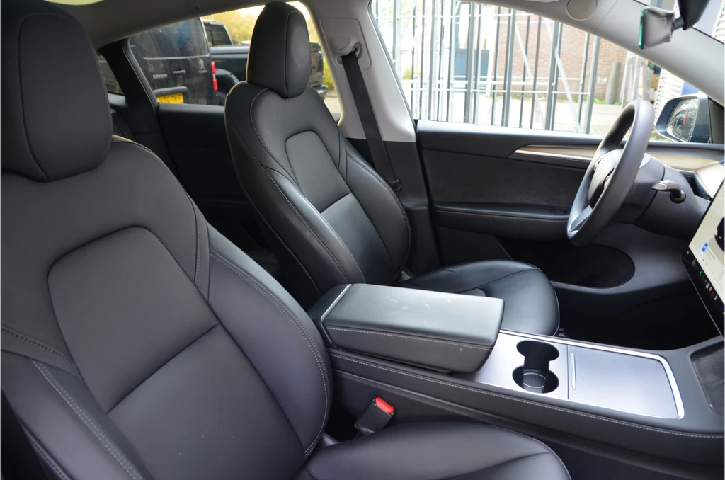 Tesla Model Y – foto 7