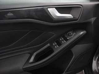 Ford Focus – thumbnail 17