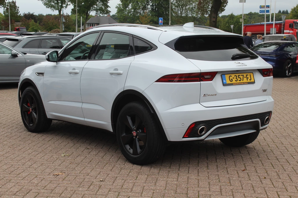 Jaguar E-PACE – foto 3
