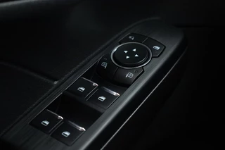Ford Kuga – thumbnail 9