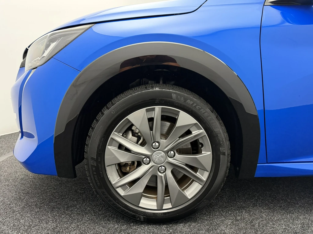 Peugeot e-208 – foto 11