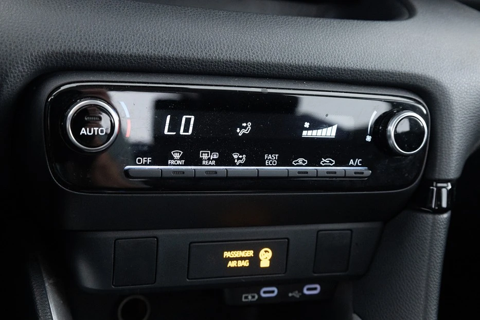 Toyota Yaris – foto 11