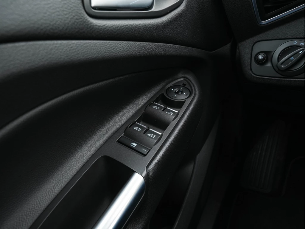 Ford Kuga – foto 19