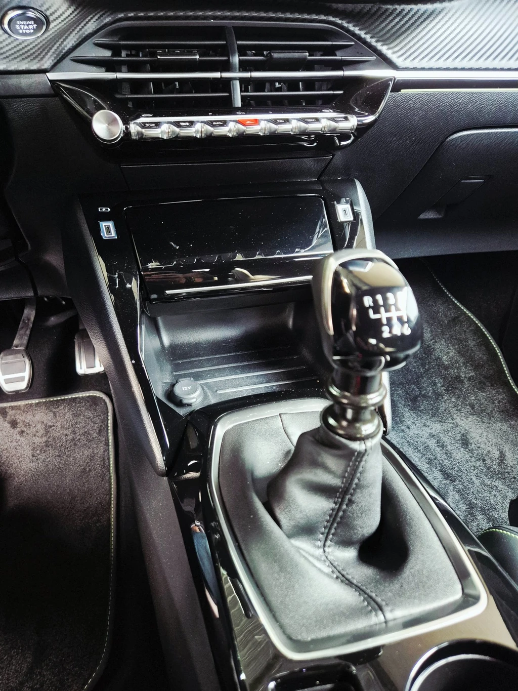 Peugeot 208 – foto 29