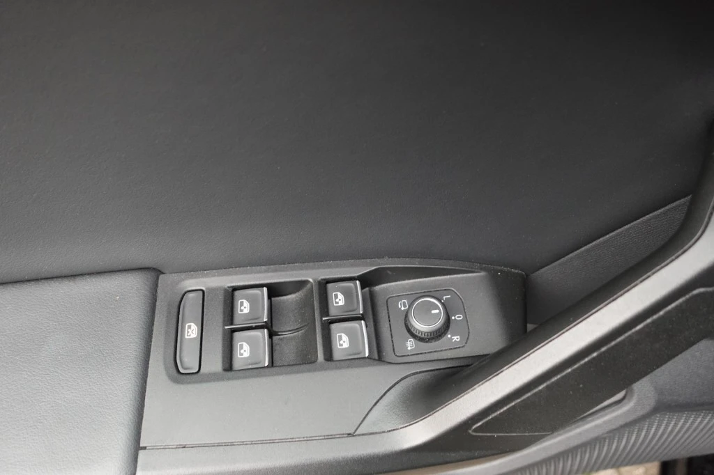 SEAT Leon – foto 16