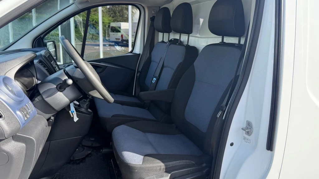 Opel Vivaro – foto 13