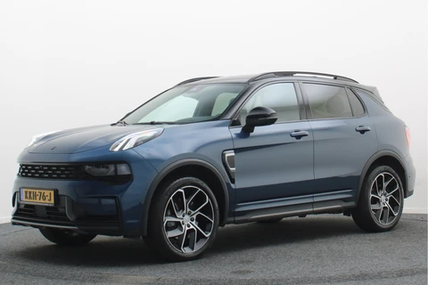 Lynk & Co 01 1.5 Plug-in Hybrid 360° Camera, Panoramadak, Trekhaak, Zwarte hemel, ACC, Keyless, PDC, LED, 20''