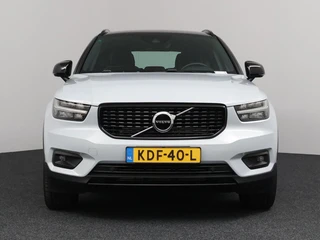 Volvo XC40 – thumbnail 6