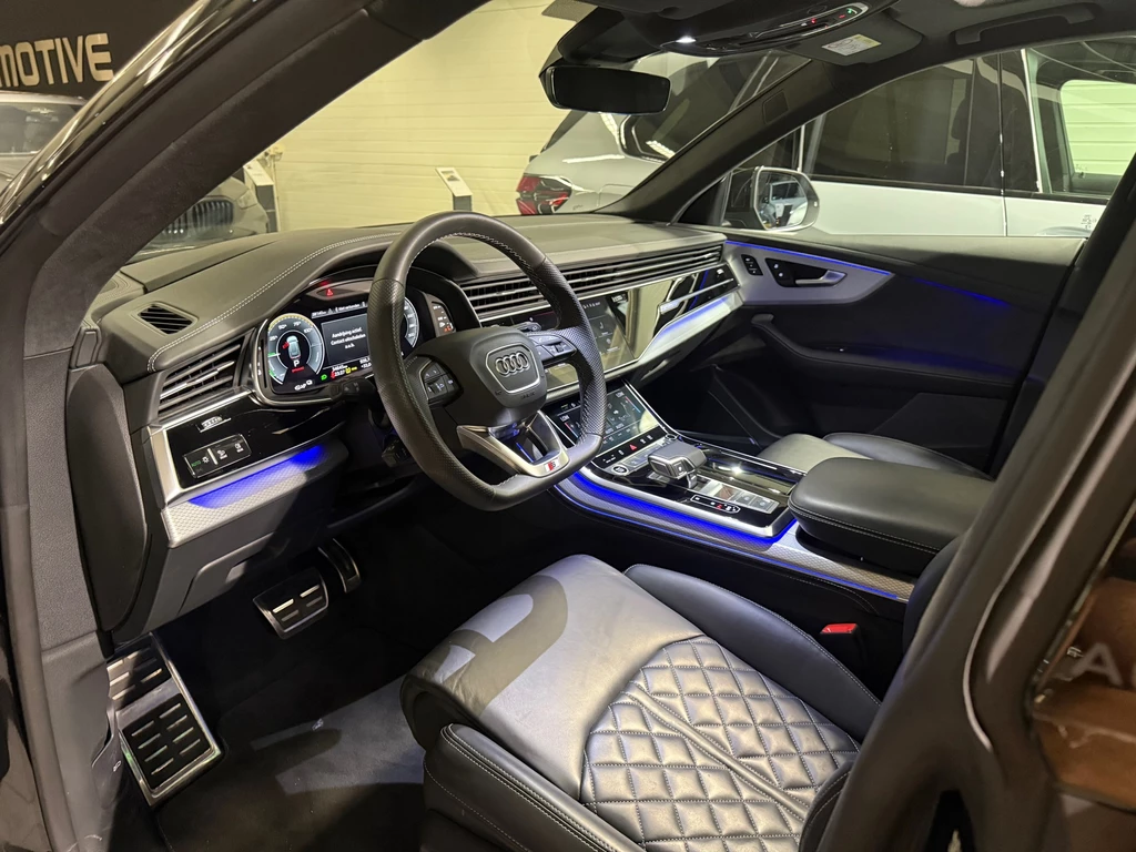 Audi Q8 – foto 12