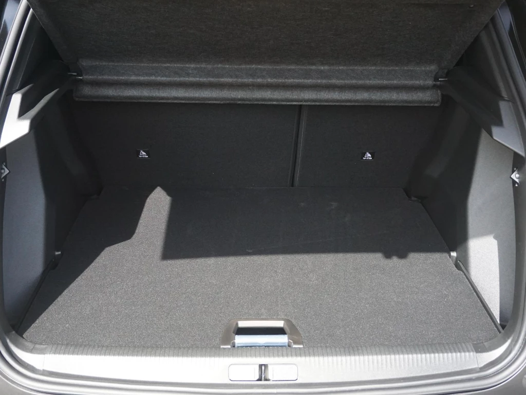Peugeot e-2008 – foto 38