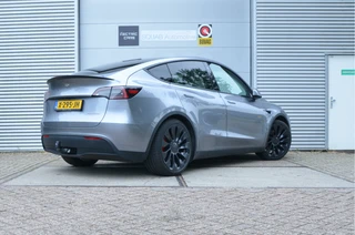 Tesla Model Y – thumbnail 3