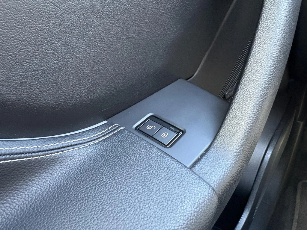 Jaguar F-PACE – foto 32