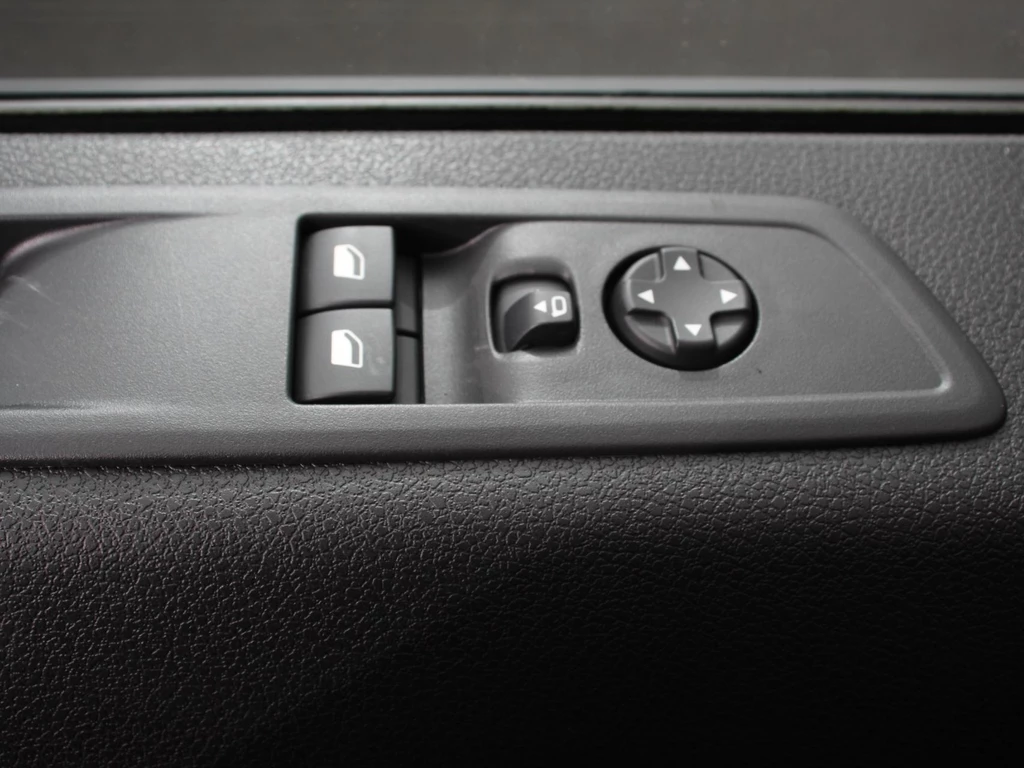 Opel Vivaro – foto 16