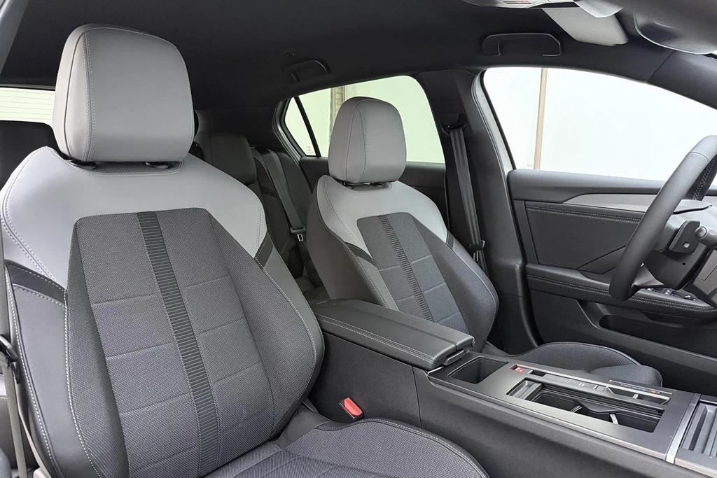Opel Astra – foto 12