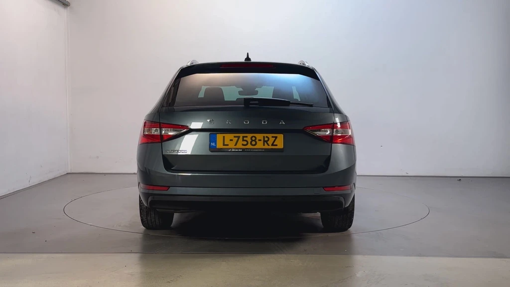Škoda Superb – foto 4