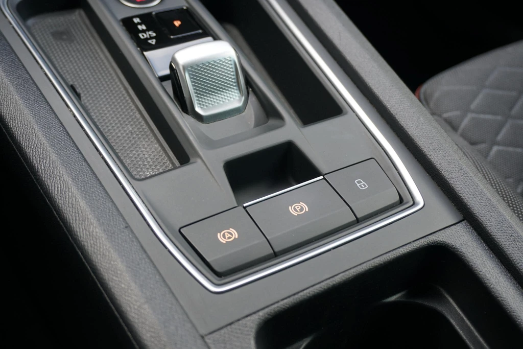 SEAT Leon – foto 32