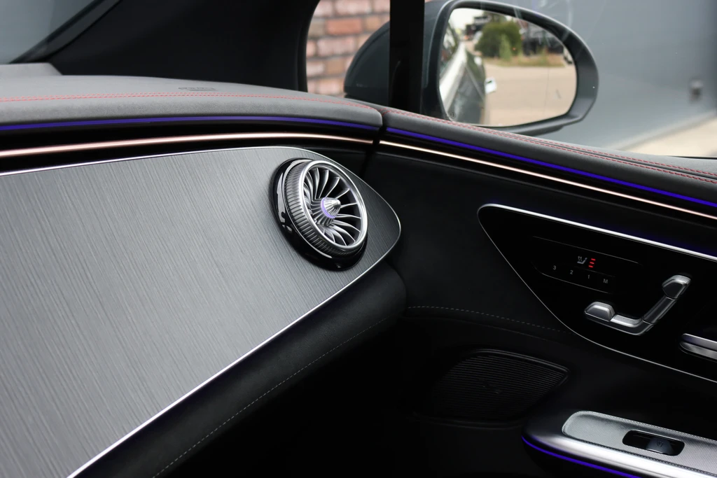 Mercedes-Benz EQE – foto 13