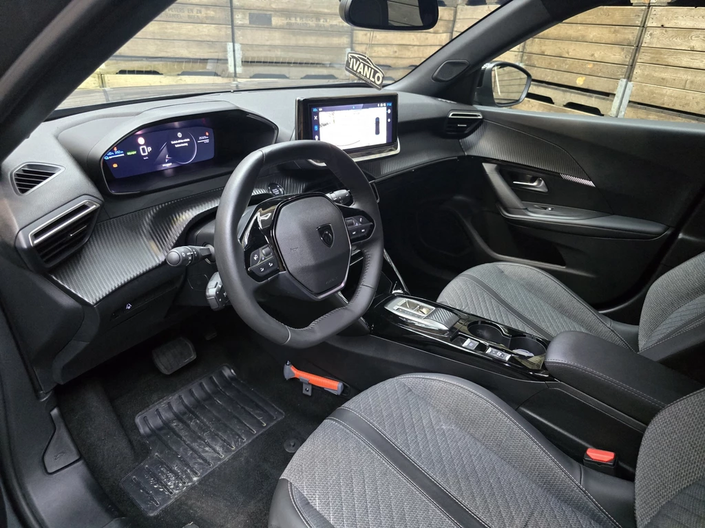 Peugeot e-2008 – foto 9