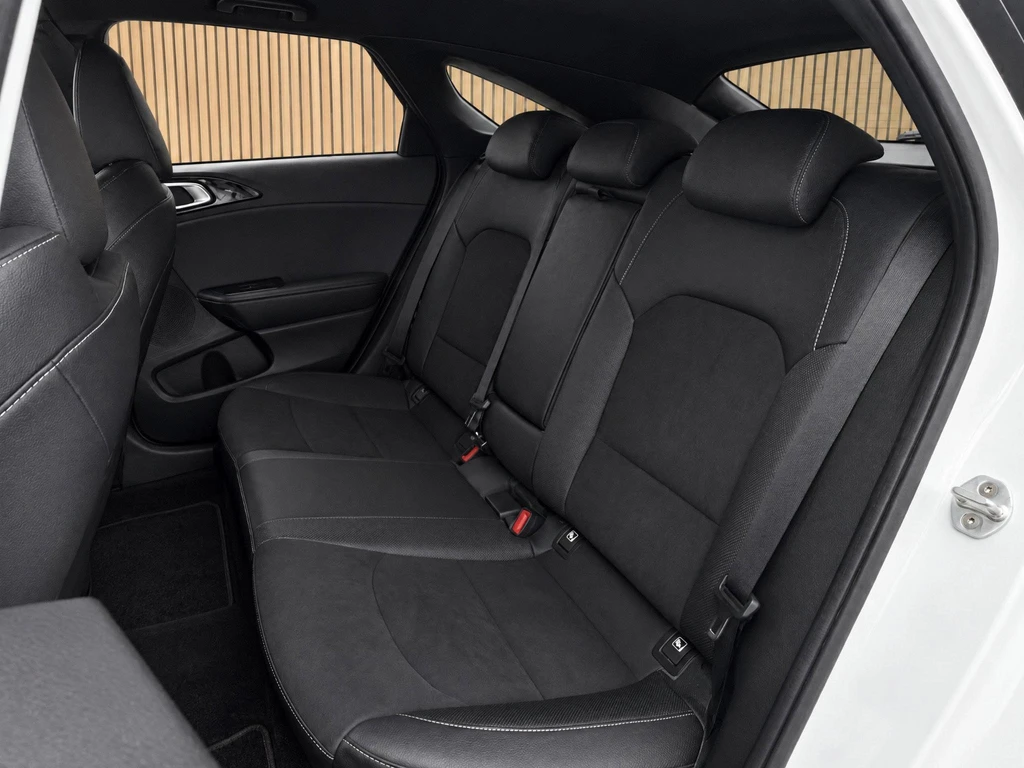 Kia ProCeed – foto 19