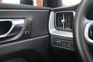 Volvo XC60 – thumbnail 30