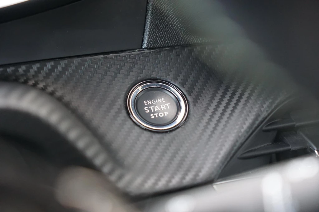 Peugeot 208 – foto 10