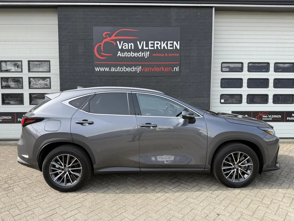 Lexus NX – foto 4
