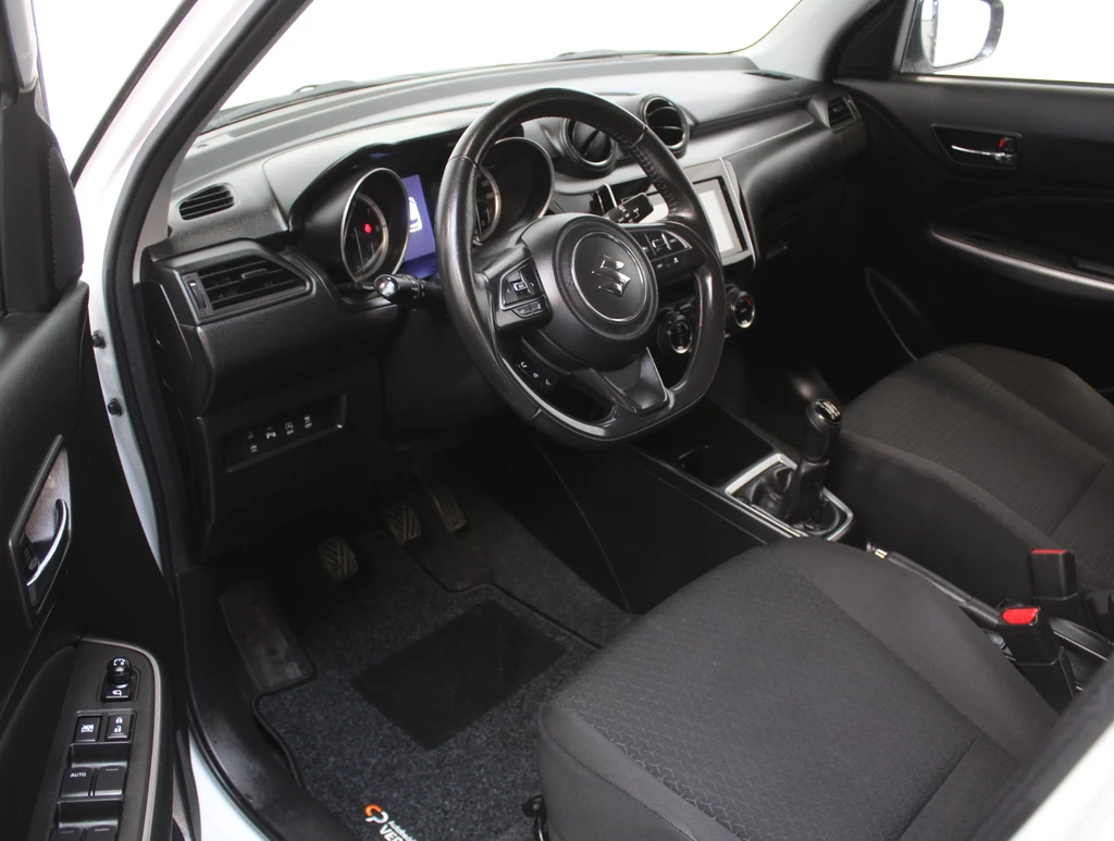 Suzuki Swift – foto 12