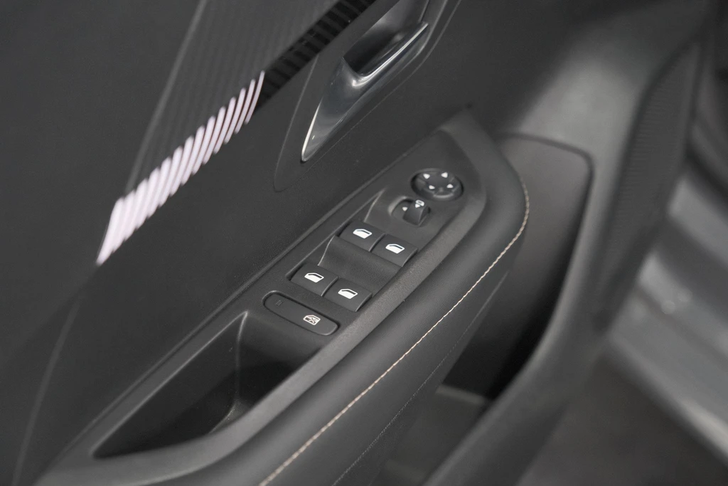 Peugeot 208 – foto 31