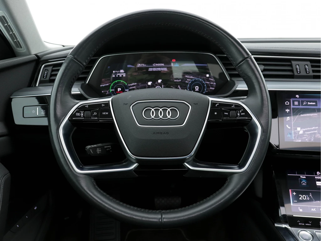 Audi e-tron – foto 16