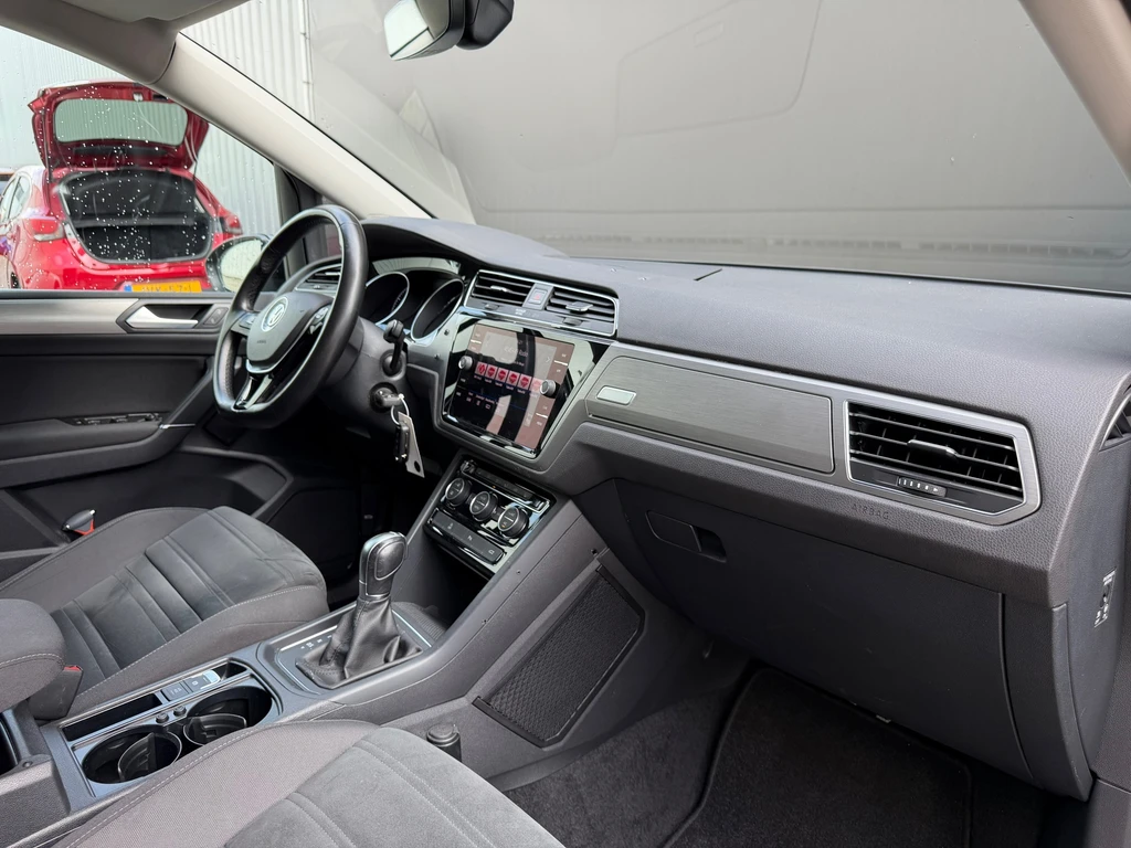 Volkswagen Touran – foto 18