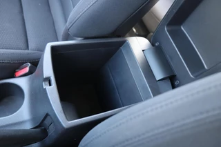 Kia Carens – thumbnail 50