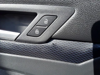 Volkswagen Golf – thumbnail 41