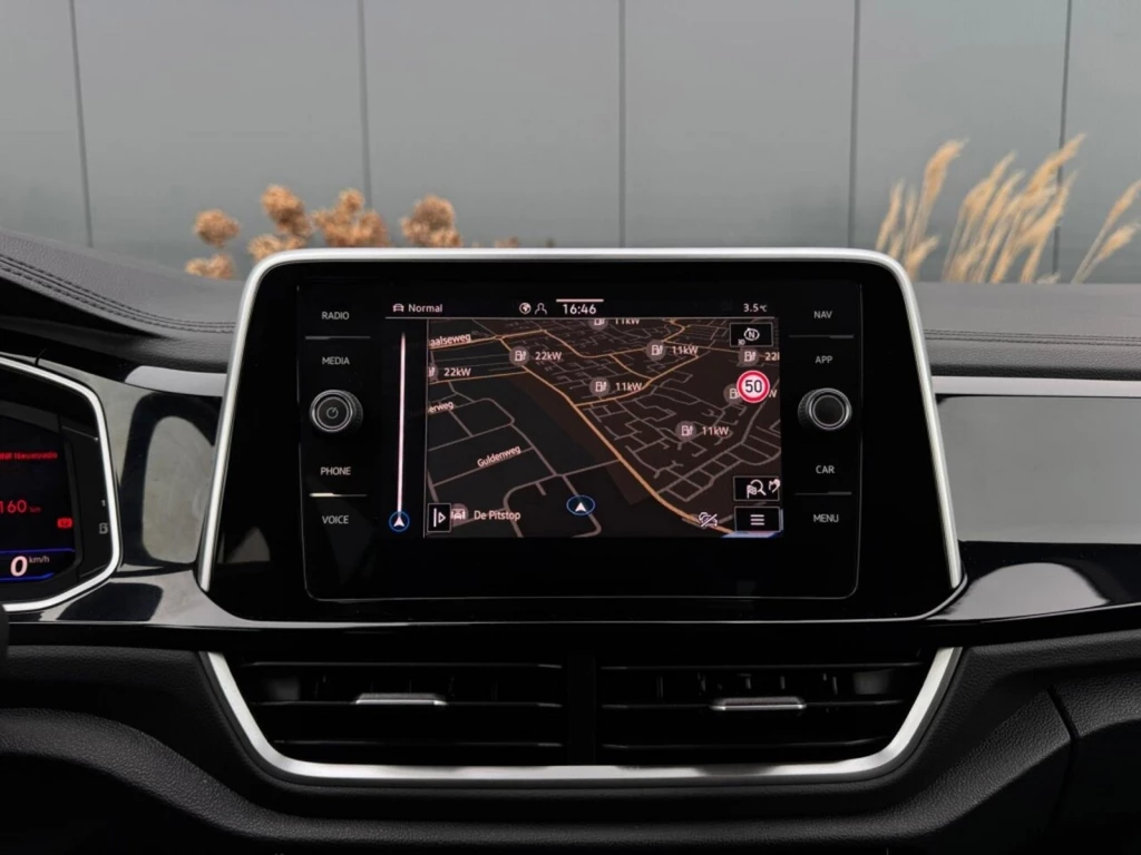 Volkswagen T-Roc – foto 15